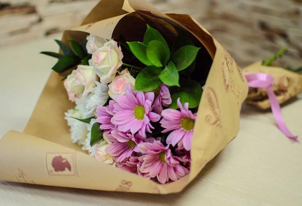 Букет цветов из: Розы и Хризантемы в Еланском