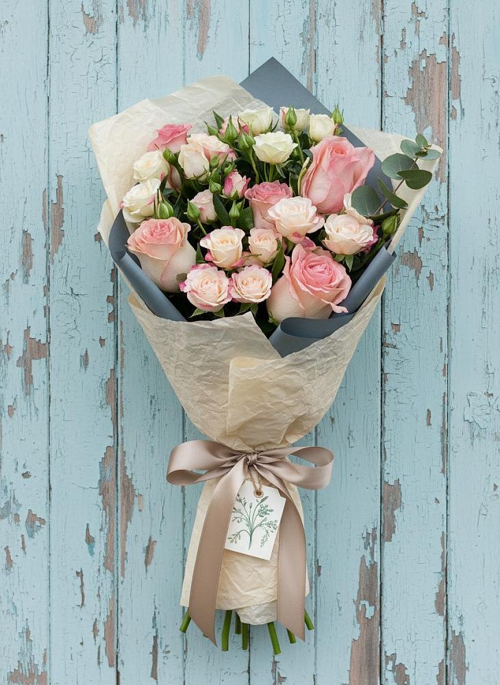 Букет цветов из: Розы в Еланском