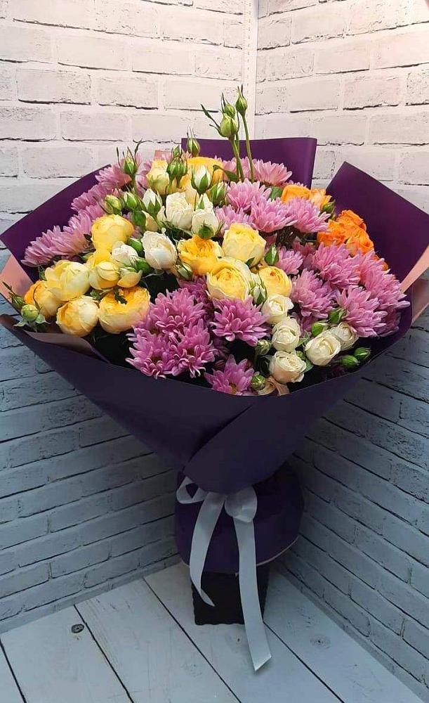 Букет Красочный праздник в Еланском Букет цветов из: Хризантемы и Розы в Еланском