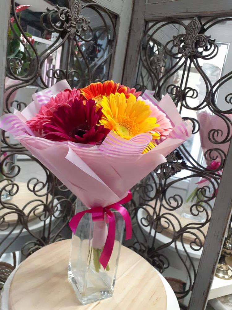 Букет цветов из: Герберы в Еланском