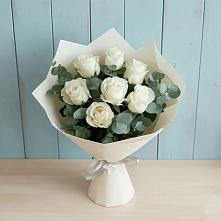 Букет Белые розы в Эвкалипте в Еланском