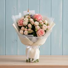 Букет цветов из:  Розы в Еланском