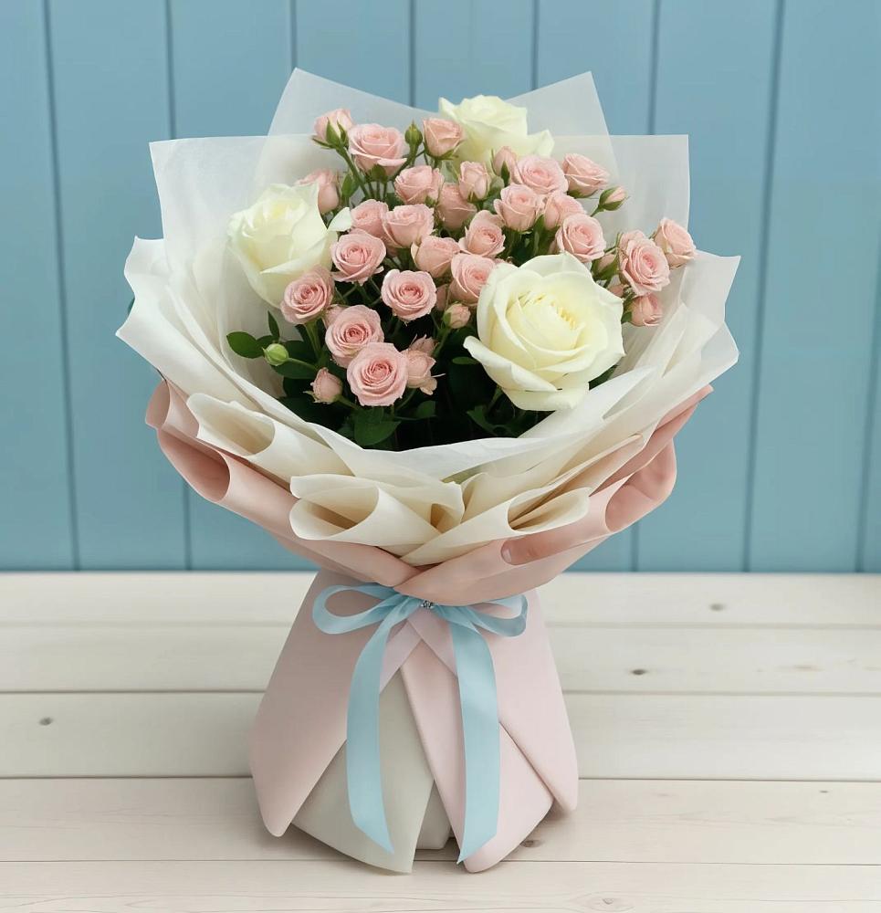 Букет цветов из: Розы в Еланском